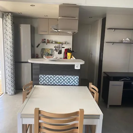 Mobilhome Bord De *