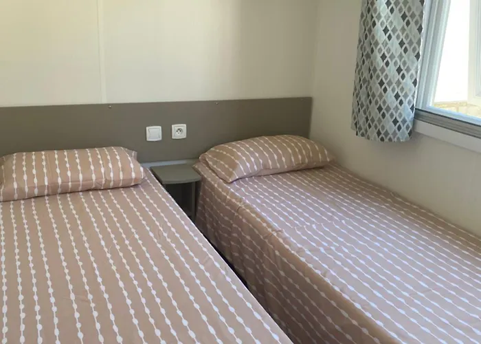 Mobilhome Bord De Parque de Campismo *